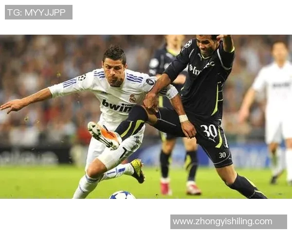 足球明星穆迪的职业生涯成就与影响力解析 足球明星穆迪的职业生涯成就与影响力解析